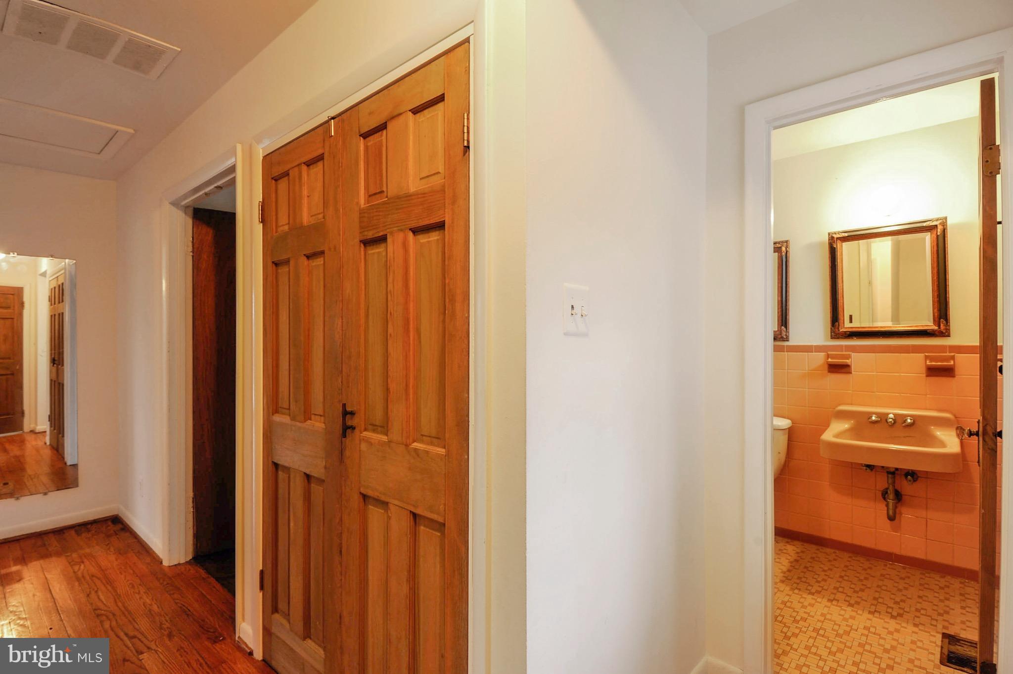 14607 Cactus Hill Road Accokeek, MD 20607 - Photo 15 of 30 Hallway