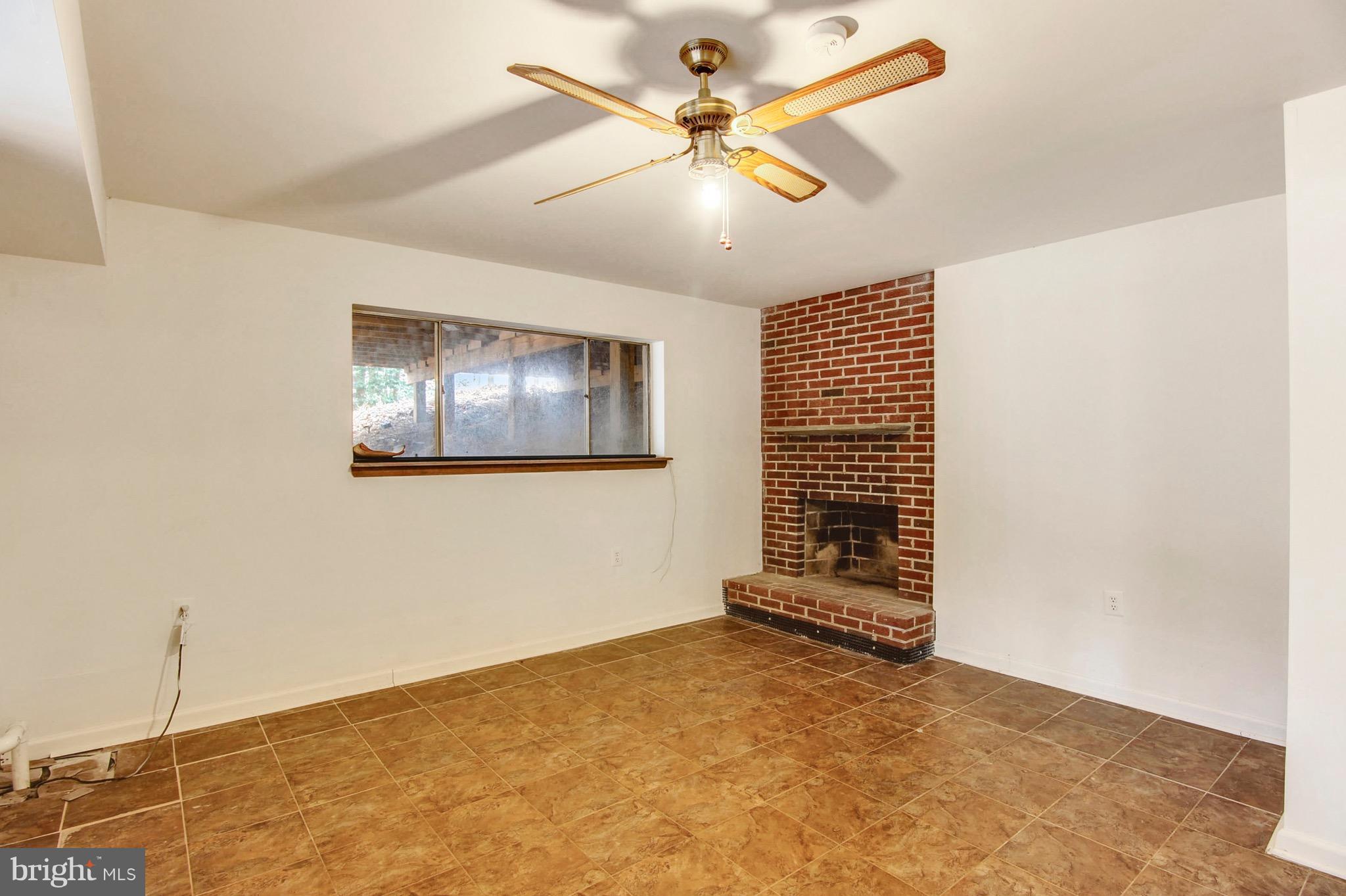 14607 Cactus Hill Road Accokeek, MD 20607 - Photo 28 of 30 Family Room