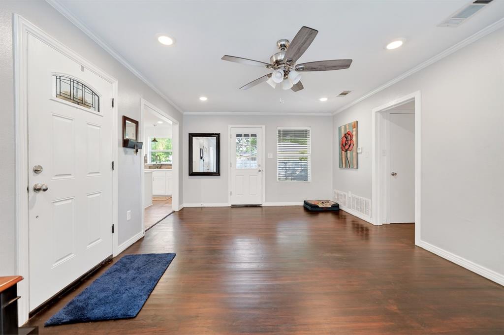 505 Laurel Road Athens, TX 75751 - Photo 7 of 32 Spacious room featuring rich wood-finish flooring, recessed lighting, a ceiling fan, and white trim molding