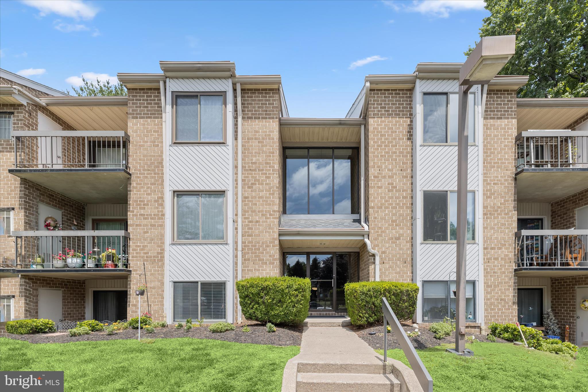 2 Glenamoy Road, Unit 101 Lutherville-Timonium, MD 21093 - Photo 1 of 30 Front