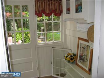 113 Biddle Road Paoli, PA 19301 - Photo 7 of 11 Mud Room