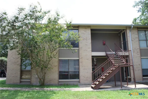 $1,075 | 229 Craddock Avenue, Unit C, San Marcos, TX 78666