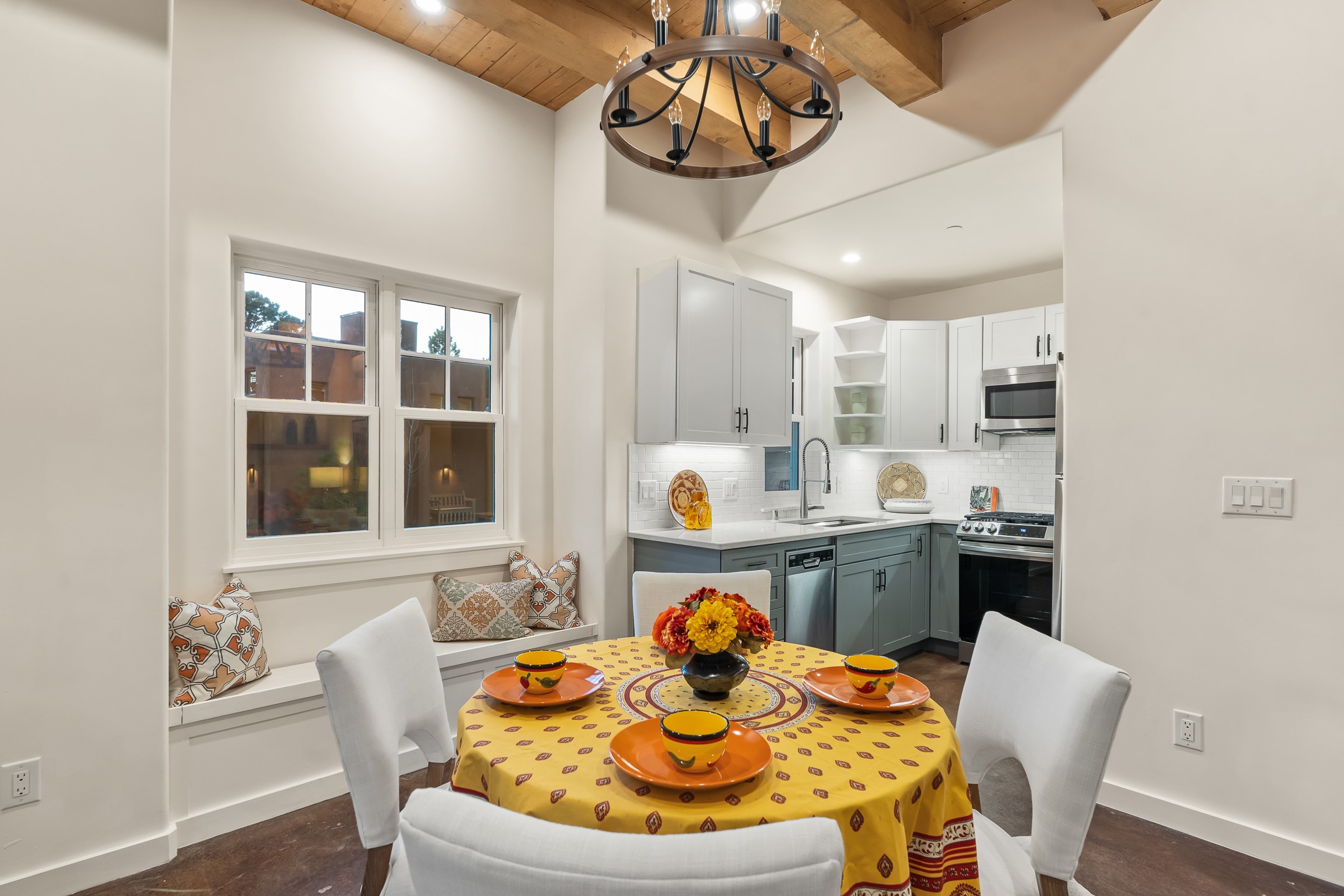 1612 Cerro Gordo Road Santa Fe, NM 87501 - Photo 41 of 59
