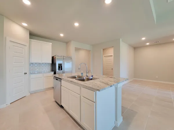 $2,395 | 2905 Terrace Grove Drive, Conroe, TX 77304