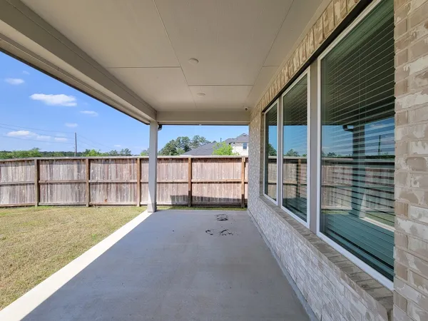 $2,400 | 2905 Terrace Grove Drive, Conroe, TX 77304