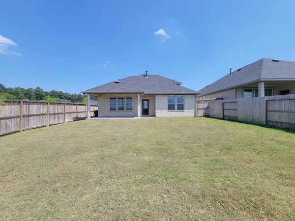 $2,400 | 2905 Terrace Grove Drive, Conroe, TX 77304