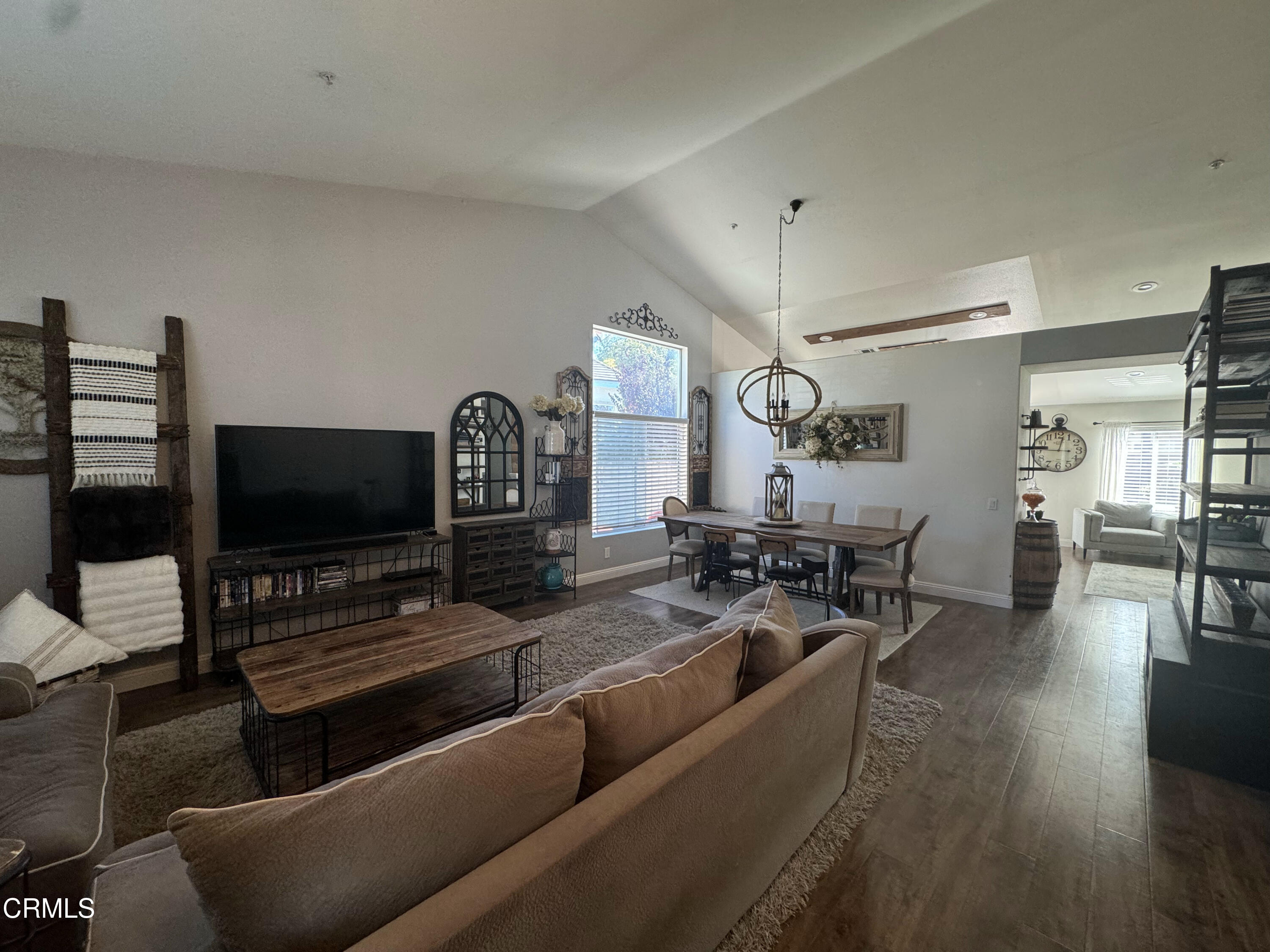 2624 Northbrook Drive Oxnard, CA 93036 - Photo 2 of 18 IMG_5361