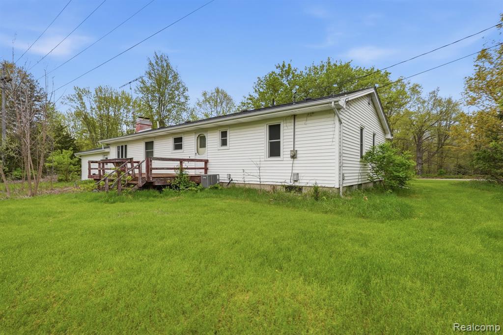396 Plum Creek Road Lapeer, MI 48446 - Photo 30 of 41