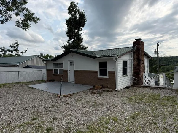 $219,900 | 26274 Waterview Drive, Warsaw, MO 65355
