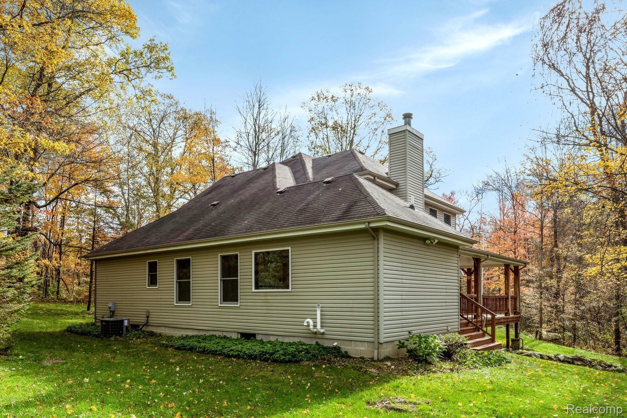 5490 Blood Road Metamora, MI 48455 - Photo 36 of 39 Side of property!