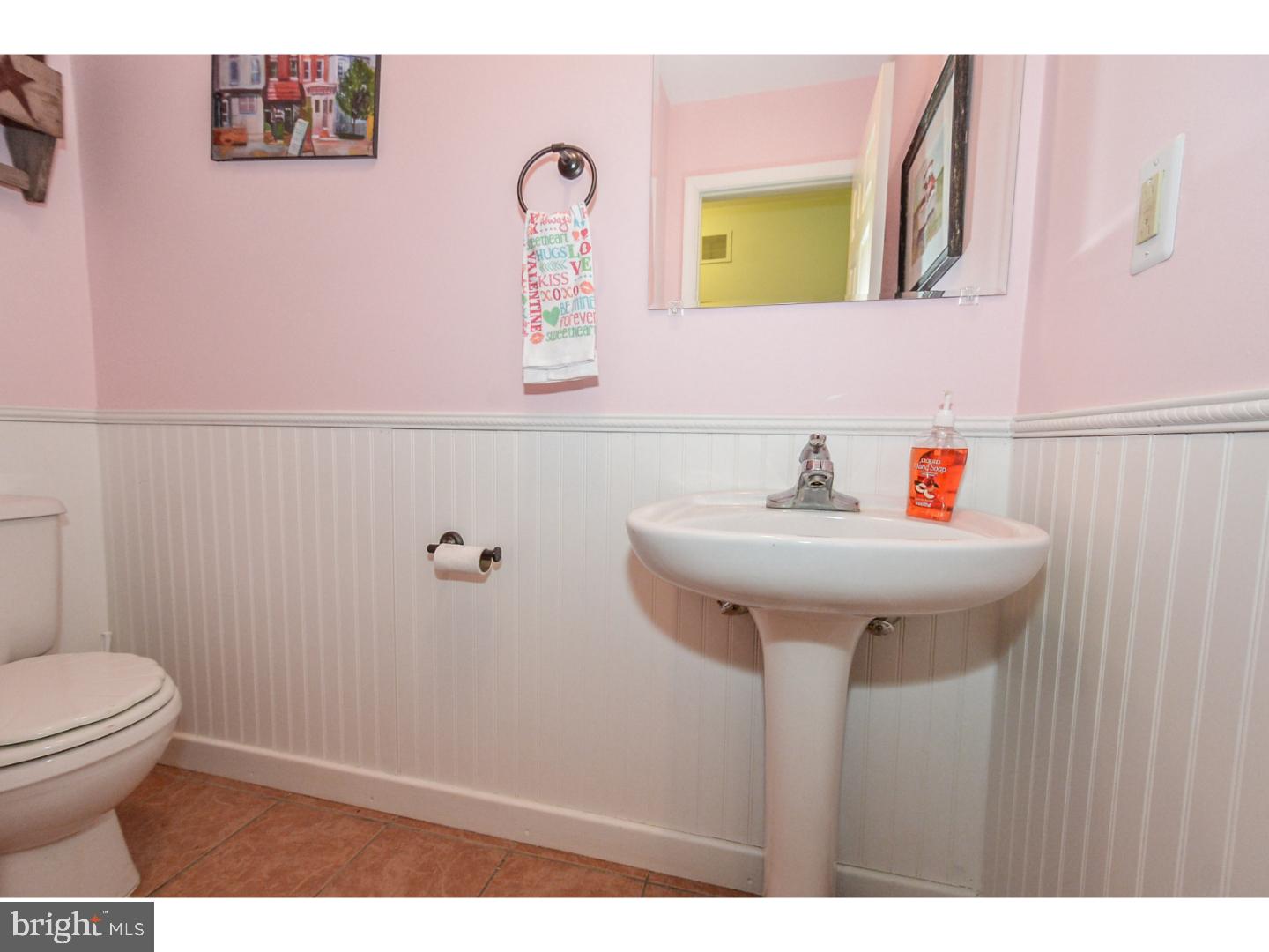 605 Oreland Mill Road Oreland, PA 19075 - Photo 17 of 25 Bathroom