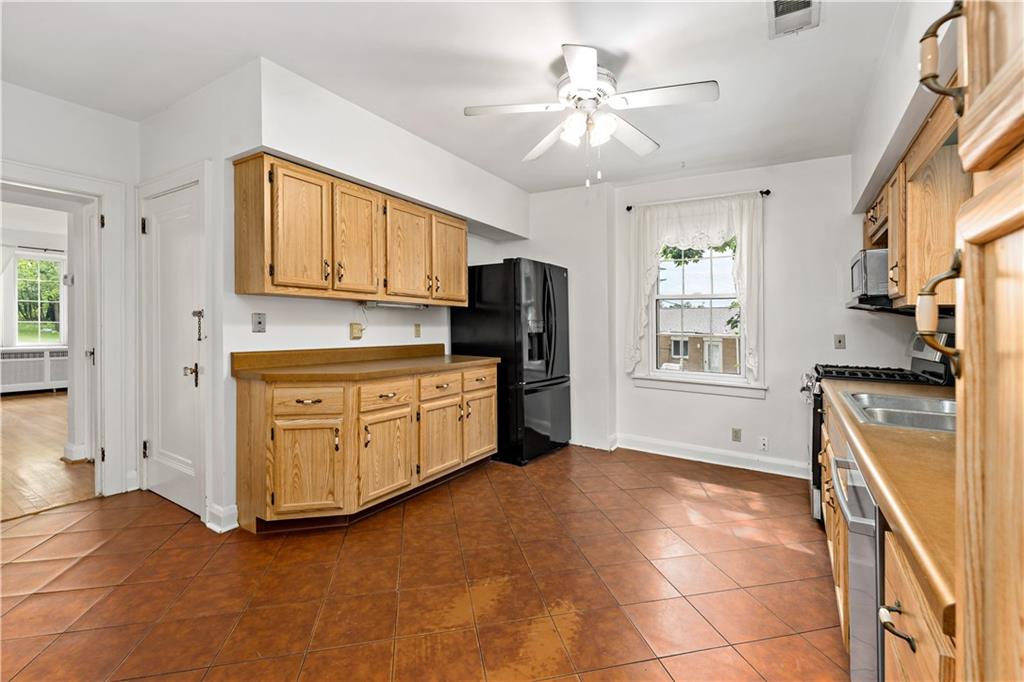 11318 Frankstown Road Pittsburgh, PA 15235 - Photo 11 of 33 Gallery Image 11