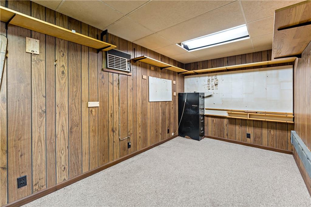 11318 Frankstown Road Pittsburgh, PA 15235 - Photo 23 of 33 Gallery Image 23
