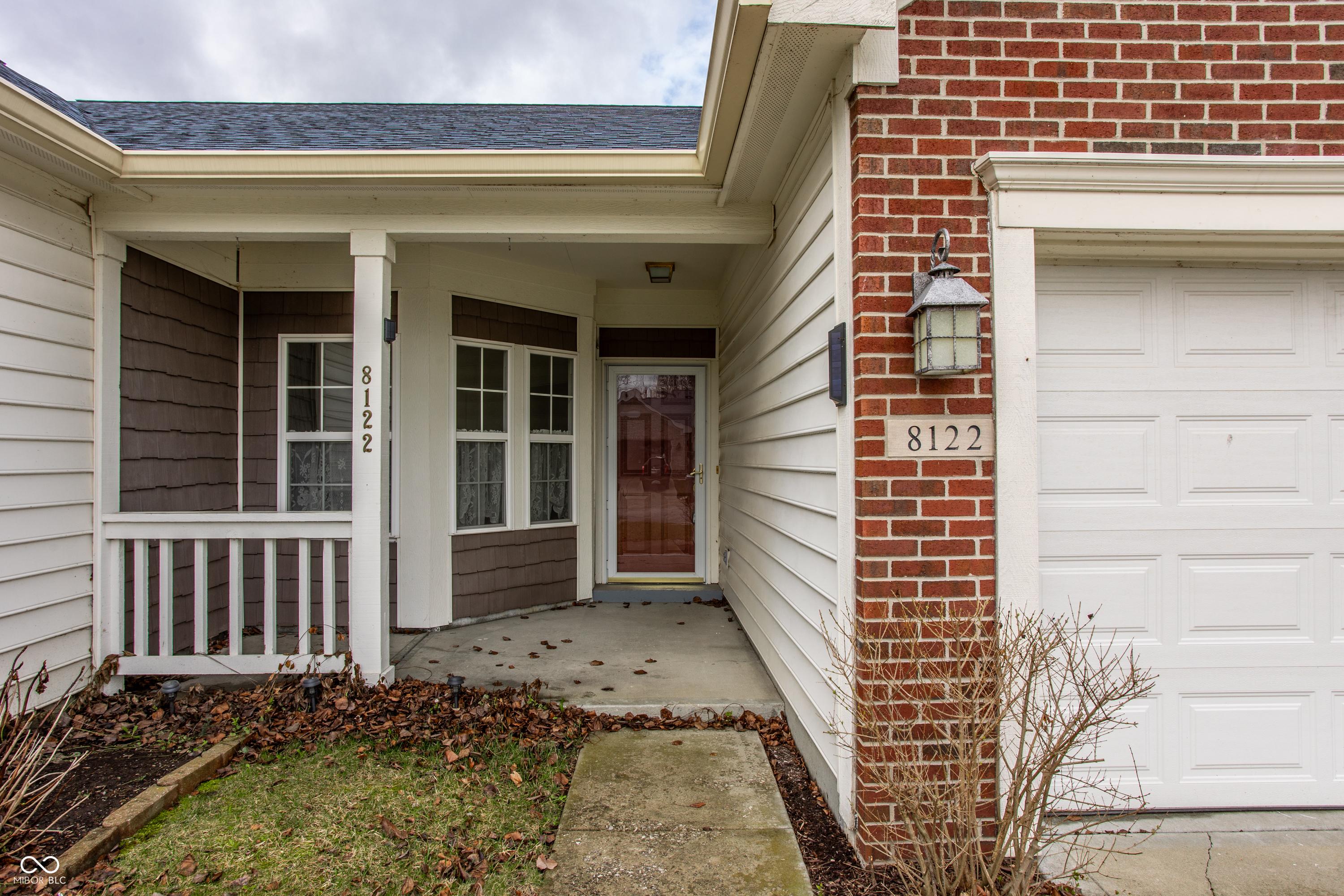 8122 Sand Ridge Circle Indianapolis, IN 46237 - Photo 4 of 33