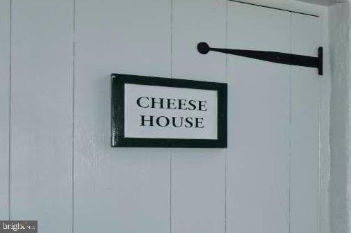 8360 Oak Spring Road Marshall, VA 20115 - Photo 19 of 58 Doorway into the Cheese House from the breezeway