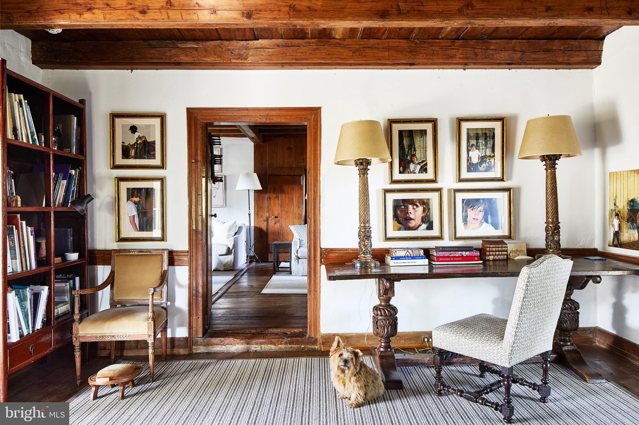 8360 Oak Spring Road Marshall, VA 20115 - Photo 33 of 58 Living Room w/exposed beams & built-ins