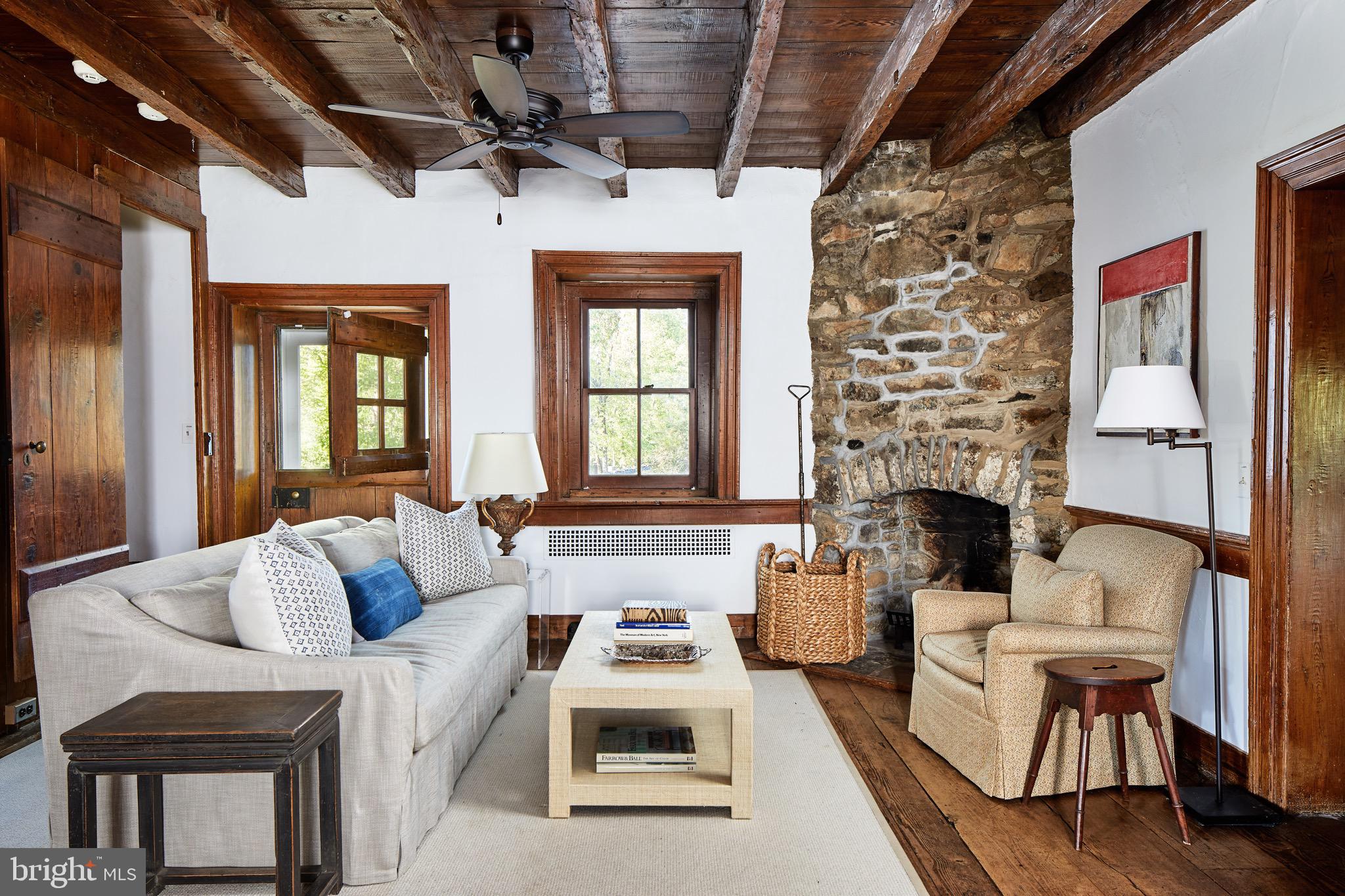 8360 Oak Spring Road Marshall, VA 20115 - Photo 35 of 58 Family Rm w/2nd corner fireplace & door to terrace