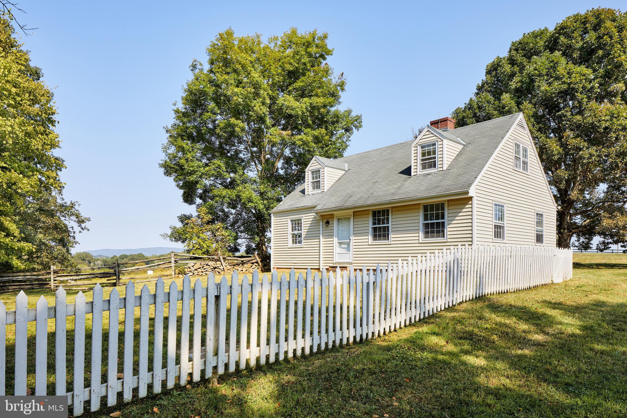 8360 Oak Spring Road Marshall, VA 20115 - Photo 43 of 58 Hill House -said to have been a Sears Robuck house