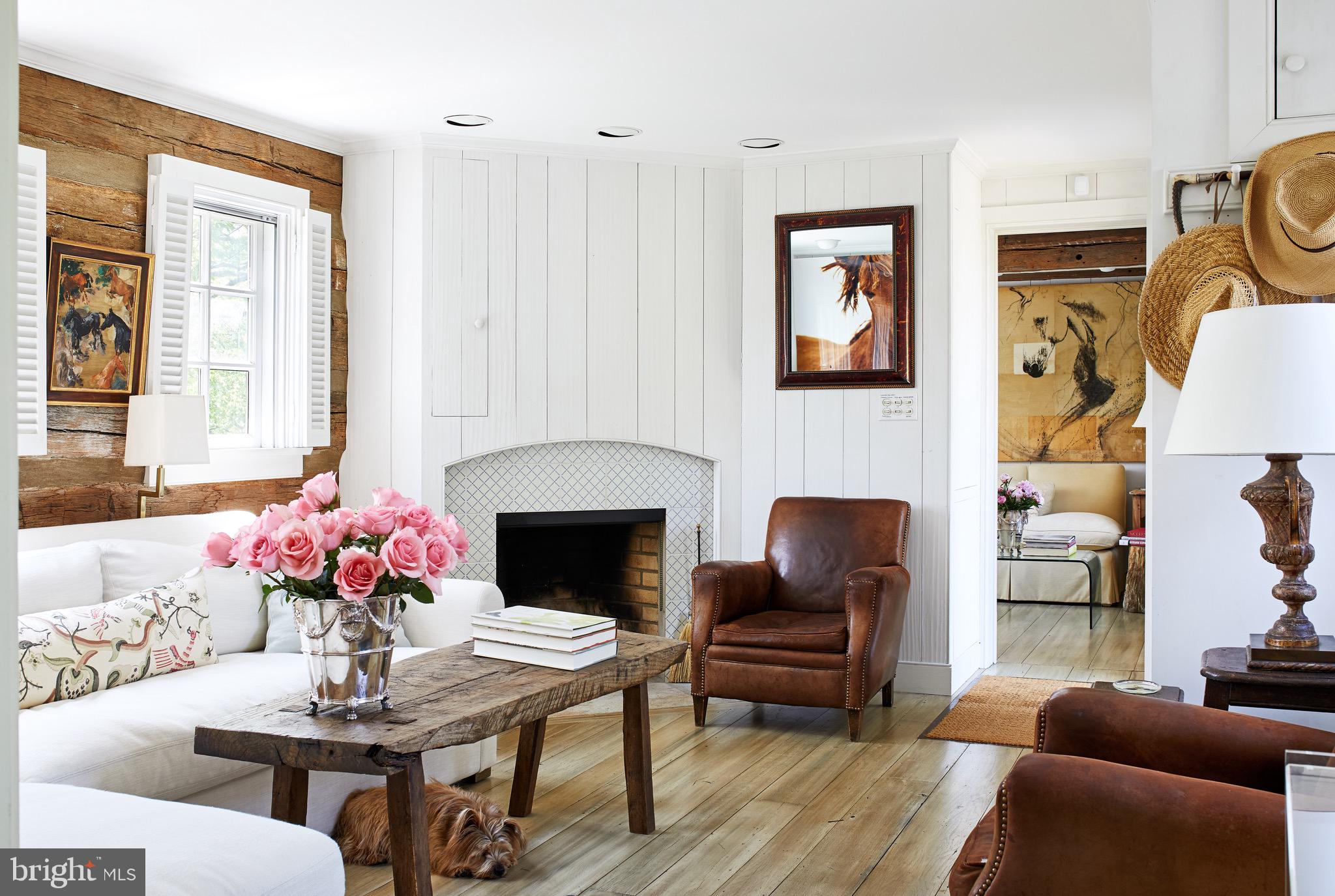 8360 Oak Spring Road Marshall, VA 20115 - Photo 8 of 58 Family Room with one of six fireplaces