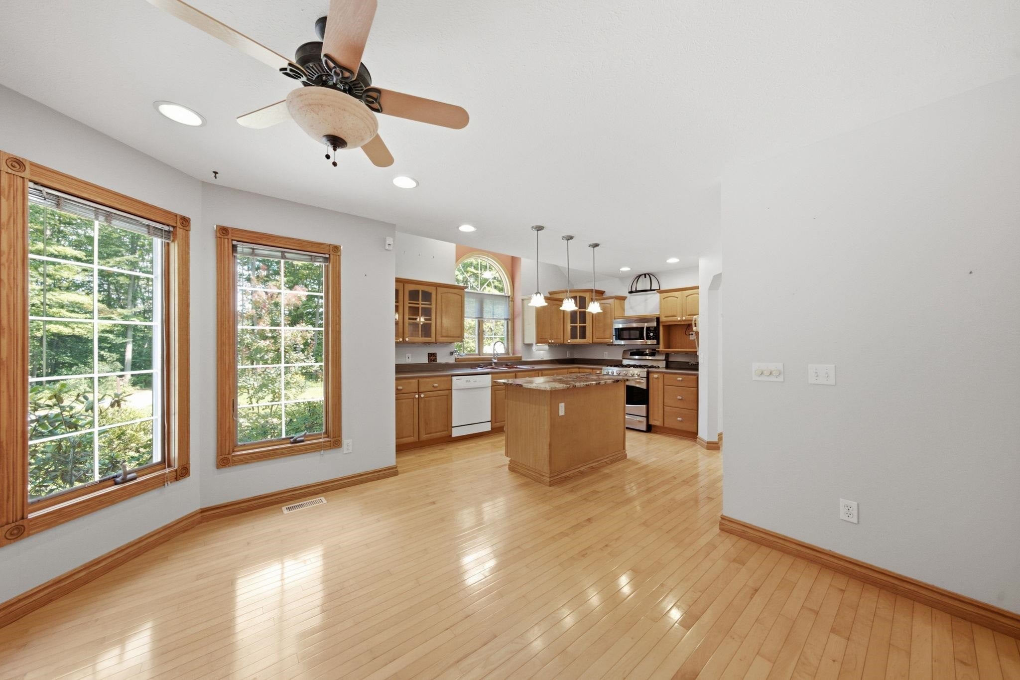 7212 46 1/2 Road Cadillac, MI 49601 - Photo 31 of 66 Gallery Image 31