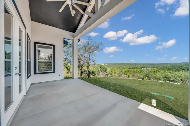 $674,000 | 1585 Private Road 2771, Mico, TX 78056