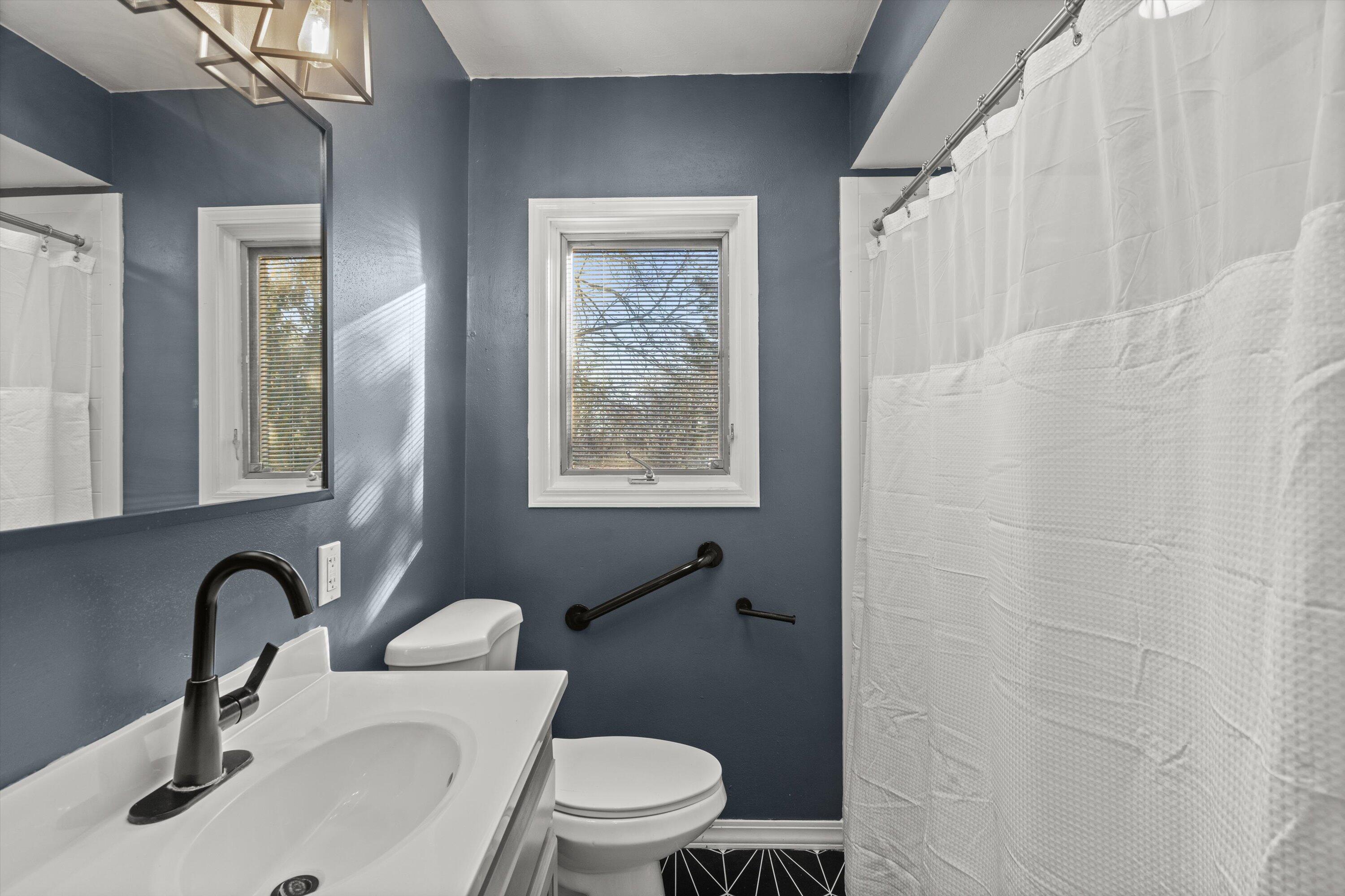 310 South Taliesin Road Wales, WI 53183 - Photo 34 of 66 40-Full Bathroom Upstairs