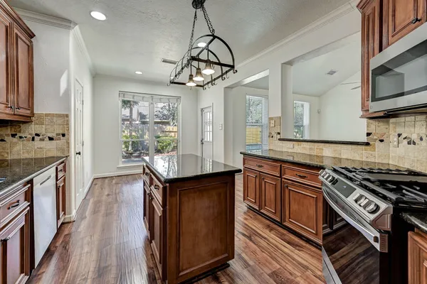 $3,000 | 15127 Trumpet Vine Lane, Cypress, TX 77433