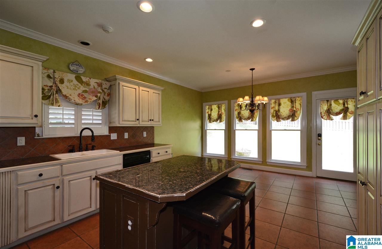 4024 Milner Way Hoover, AL 35242 - Photo 15 of 50