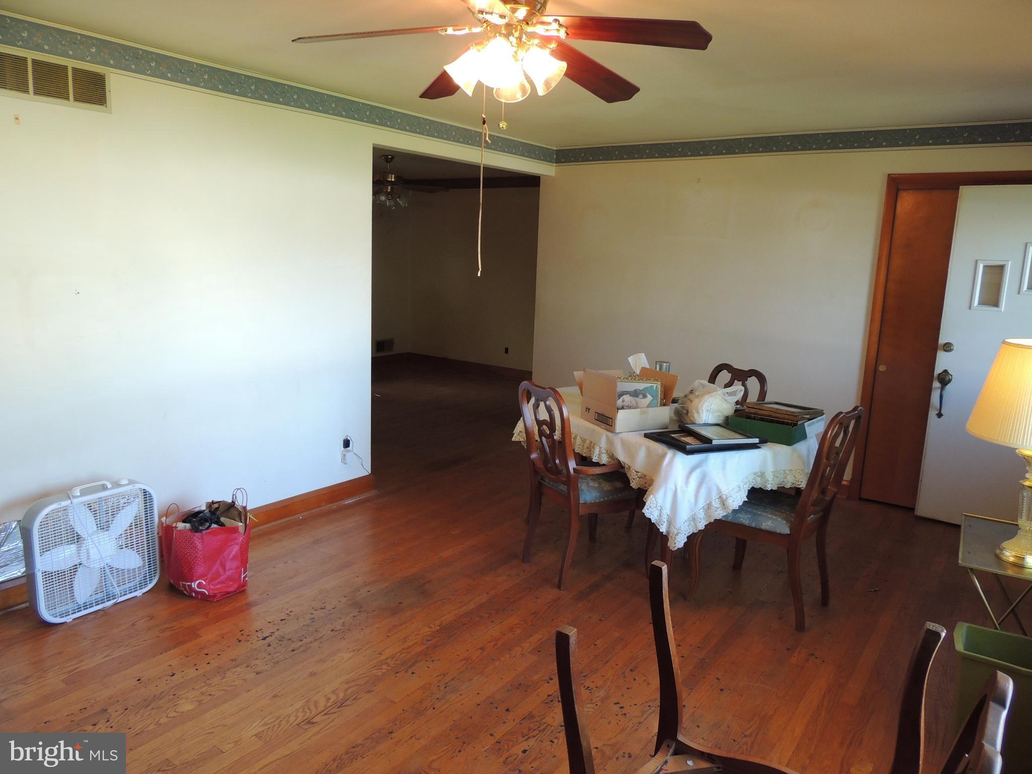 1331 Burke Road Baltimore, MD 21220 - Photo 14 of 25 Interior (General)