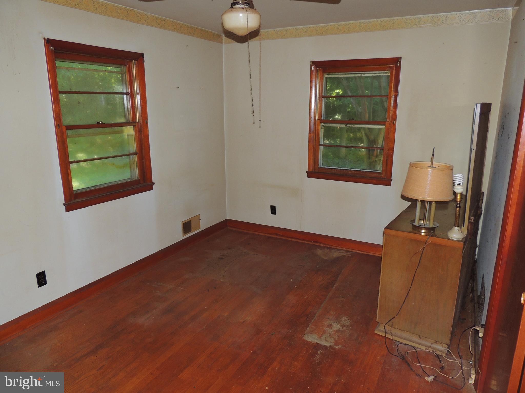 1331 Burke Road Baltimore, MD 21220 - Photo 19 of 25 Bedroom