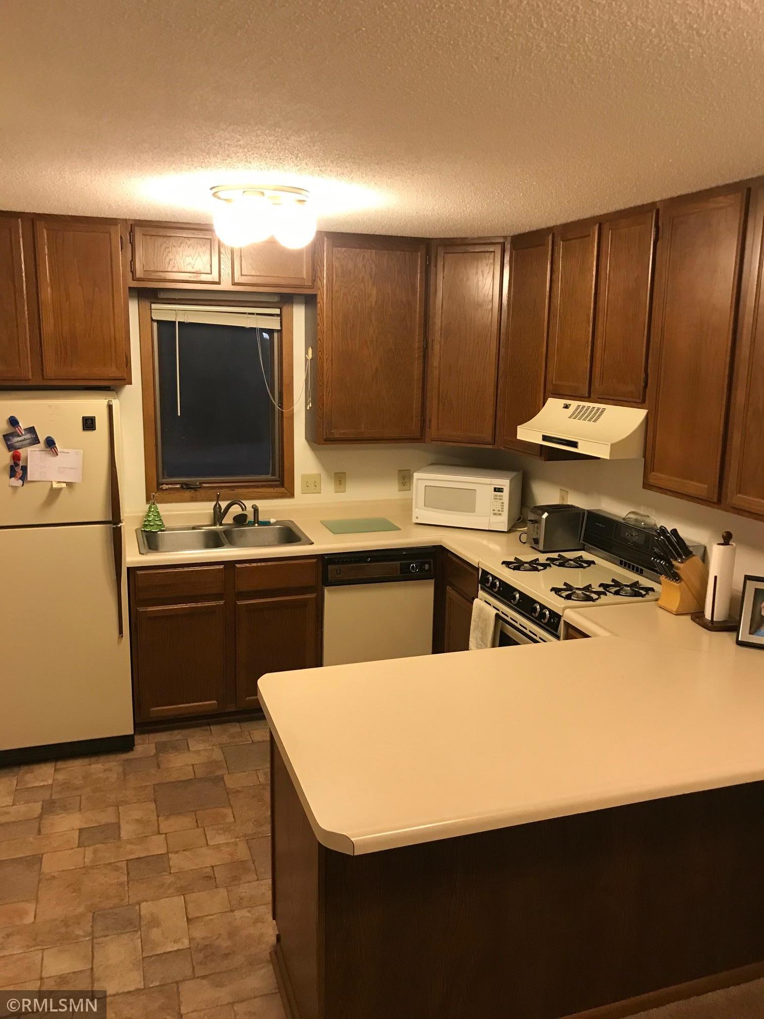 615 Hamel Road Medina, MN 55340 - Photo 8 of 13