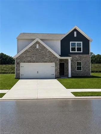 $342,990 | 979 Riverbank Drive, Kernersville, NC 27284