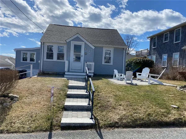 $2,400 | 20 St James Road, Narragansett, RI 02882