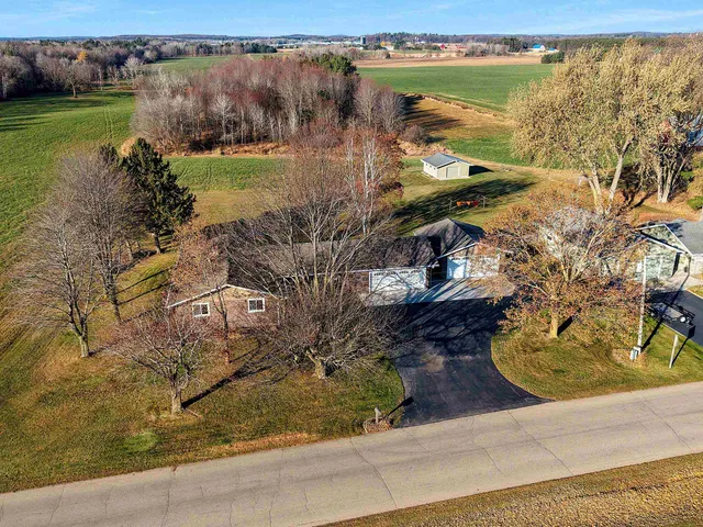 $419,900 | N5595 Locust Road, Shawano, WI 54166