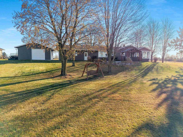 $419,900 | N5595 Locust Road, Shawano, WI 54166