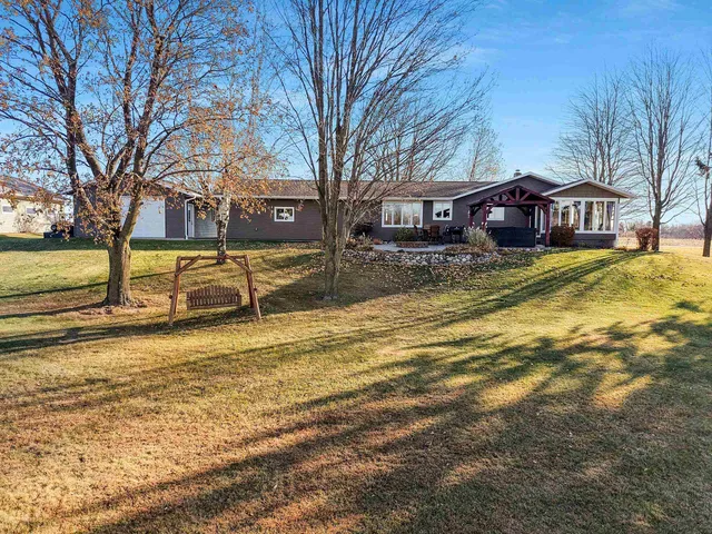 $419,900 | N5595 Locust Road, Shawano, WI 54166