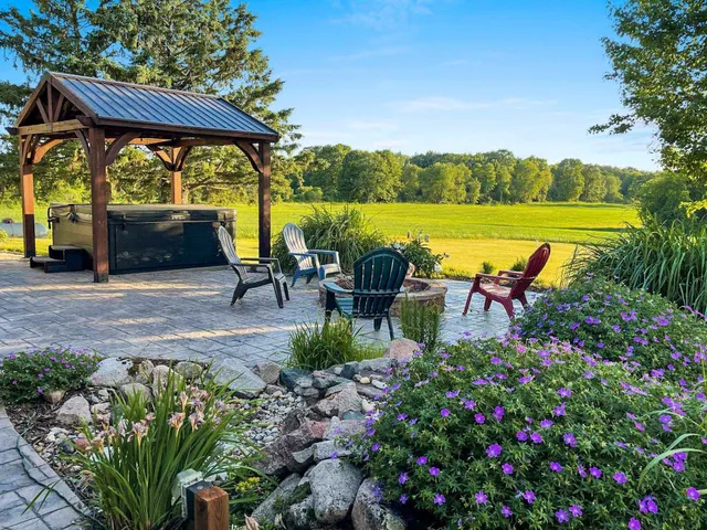 $419,900 | N5595 Locust Road, Shawano, WI 54166