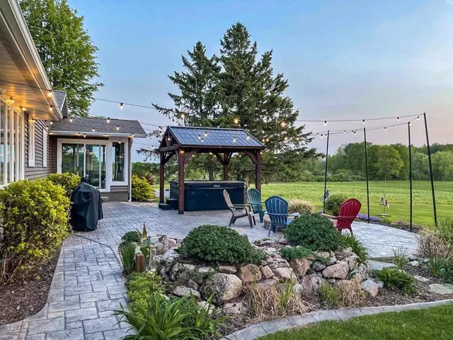 $419,900 | N5595 Locust Road, Shawano, WI 54166