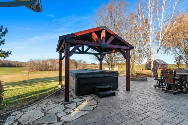 $419,900 | N5595 Locust Road, Shawano, WI 54166