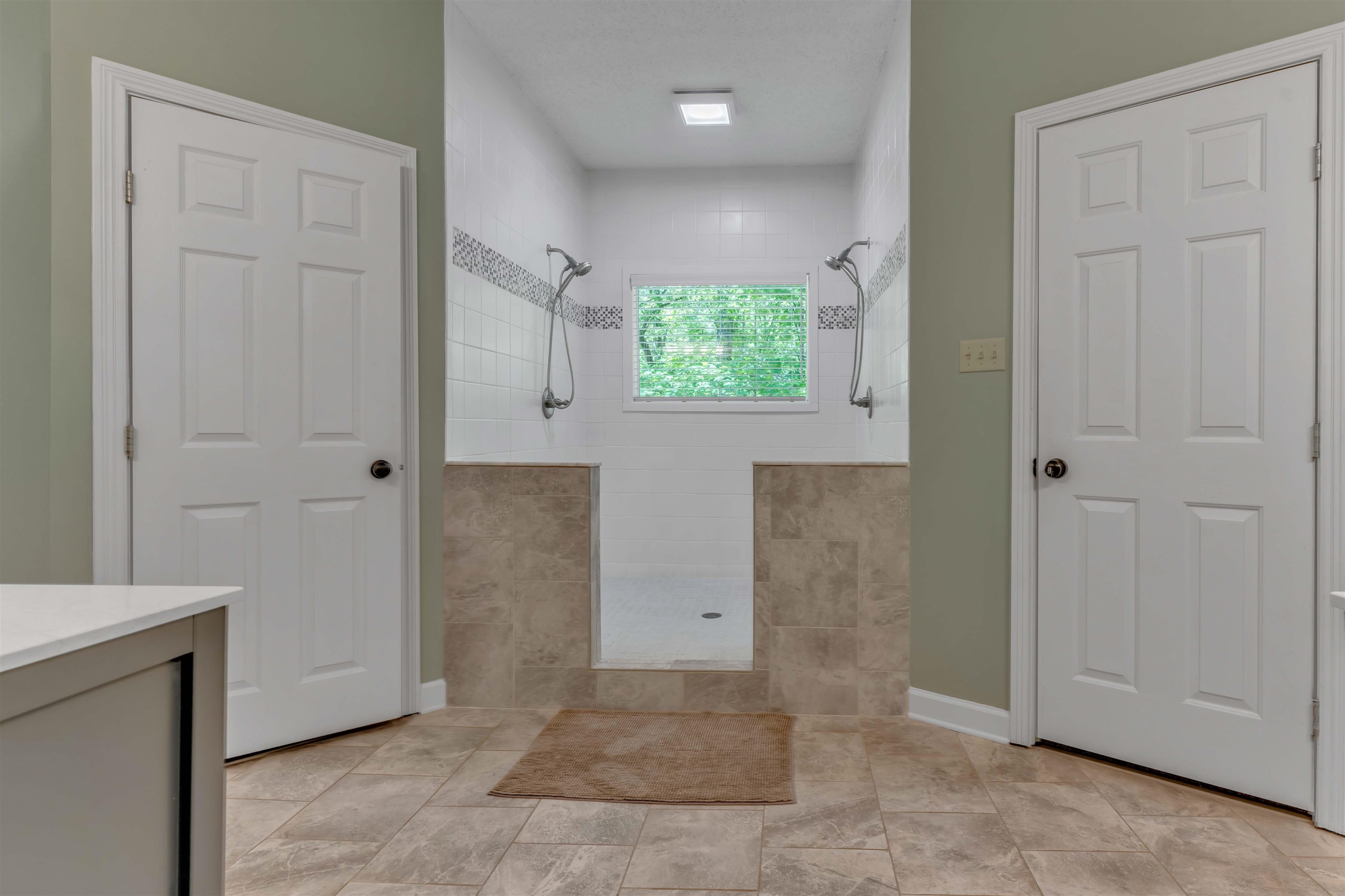 400 Great Oaks Road Eads, TN 38028 - Photo 6 of 40 an empty room with windows