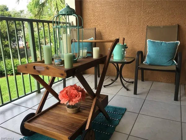 $1,900 | 1220 Wildwood Lakes Boulevard, Unit 201, Naples, FL 34104