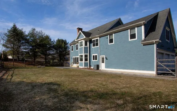 $820,000 | 679 Cherry Brook Road, Canton, CT 06019