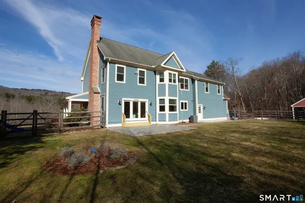 $820,000 | 679 Cherry Brook Road, Canton, CT 06019
