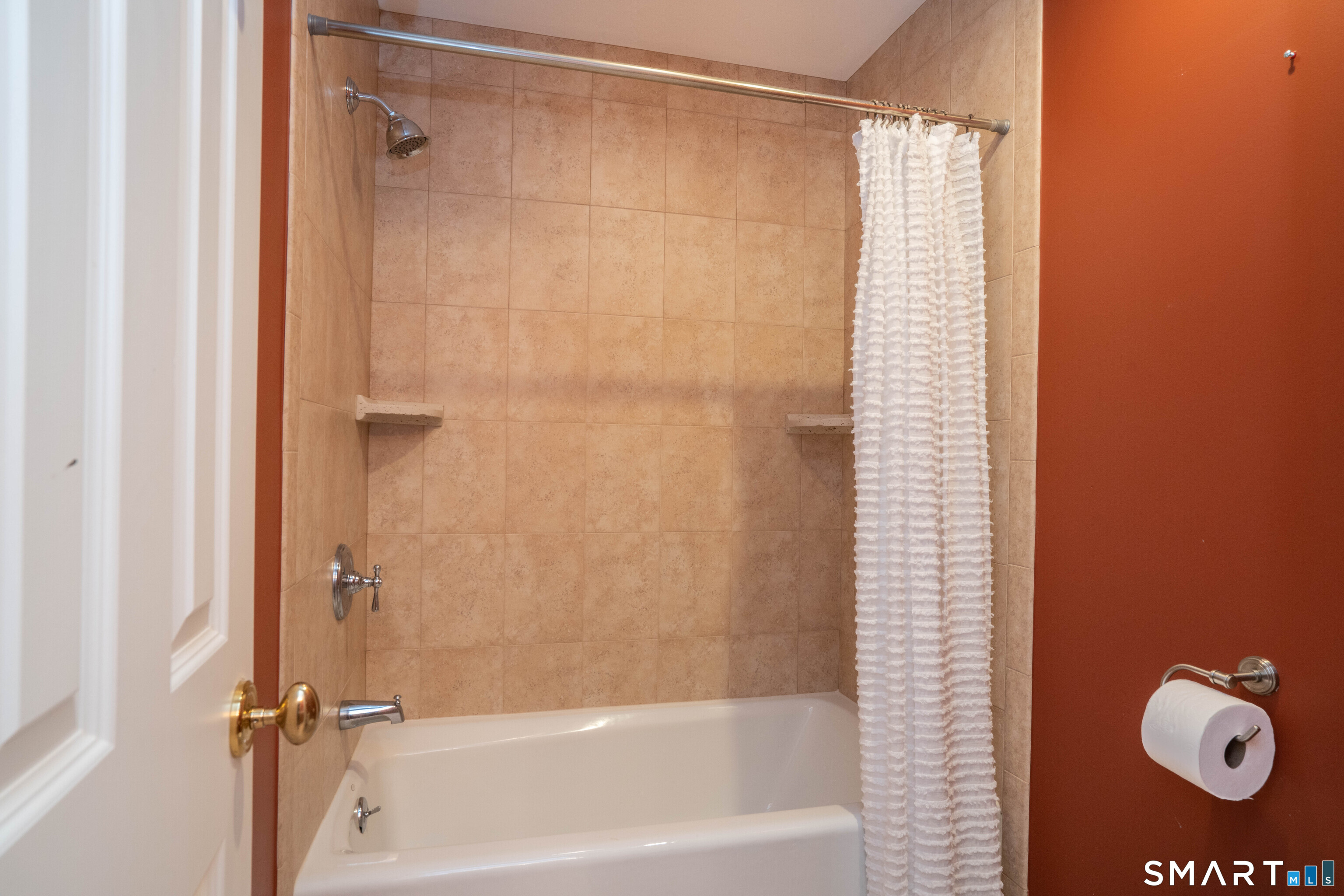 679 Cherry Brook Road Canton, CT 06019 - Photo 88 of 121 a bathroom with a shower and a bath tub