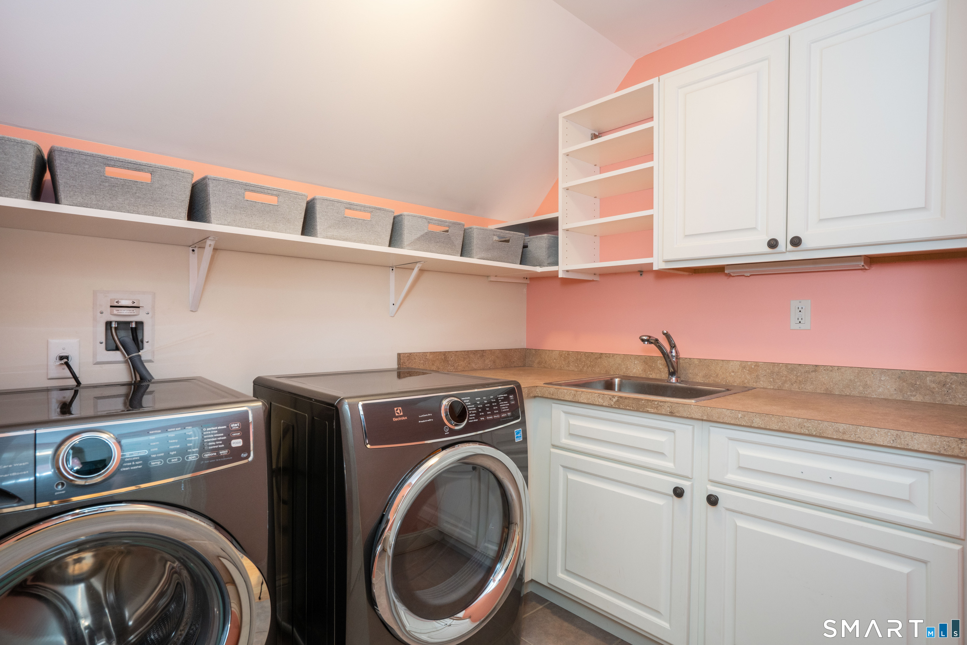 679 Cherry Brook Road Canton, CT 06019 - Photo 91 of 121 a utility room with sink dryer and washer
