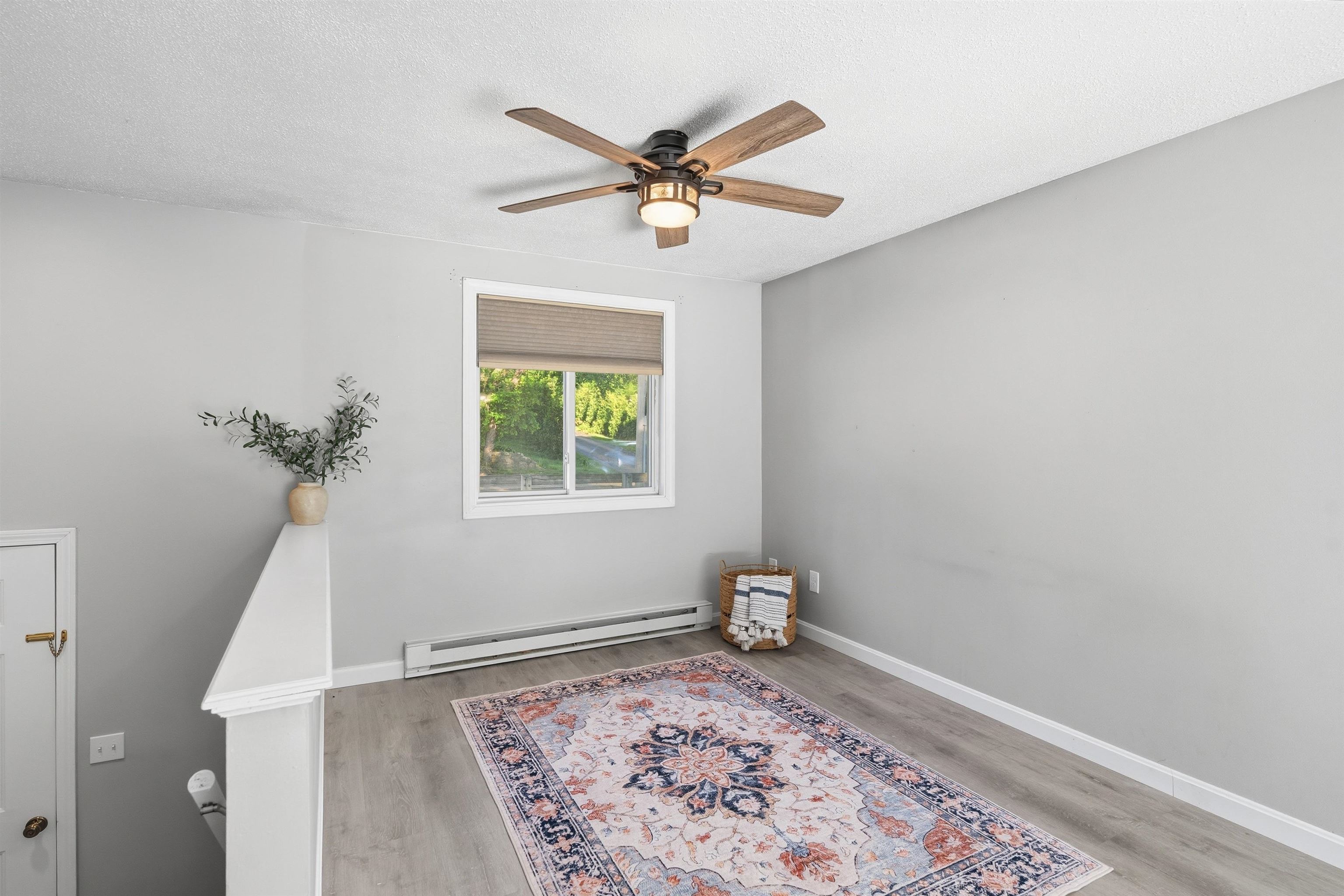 897 Mammoth Road, Unit 8 Manchester, NH 03104 - Photo 4 of 48