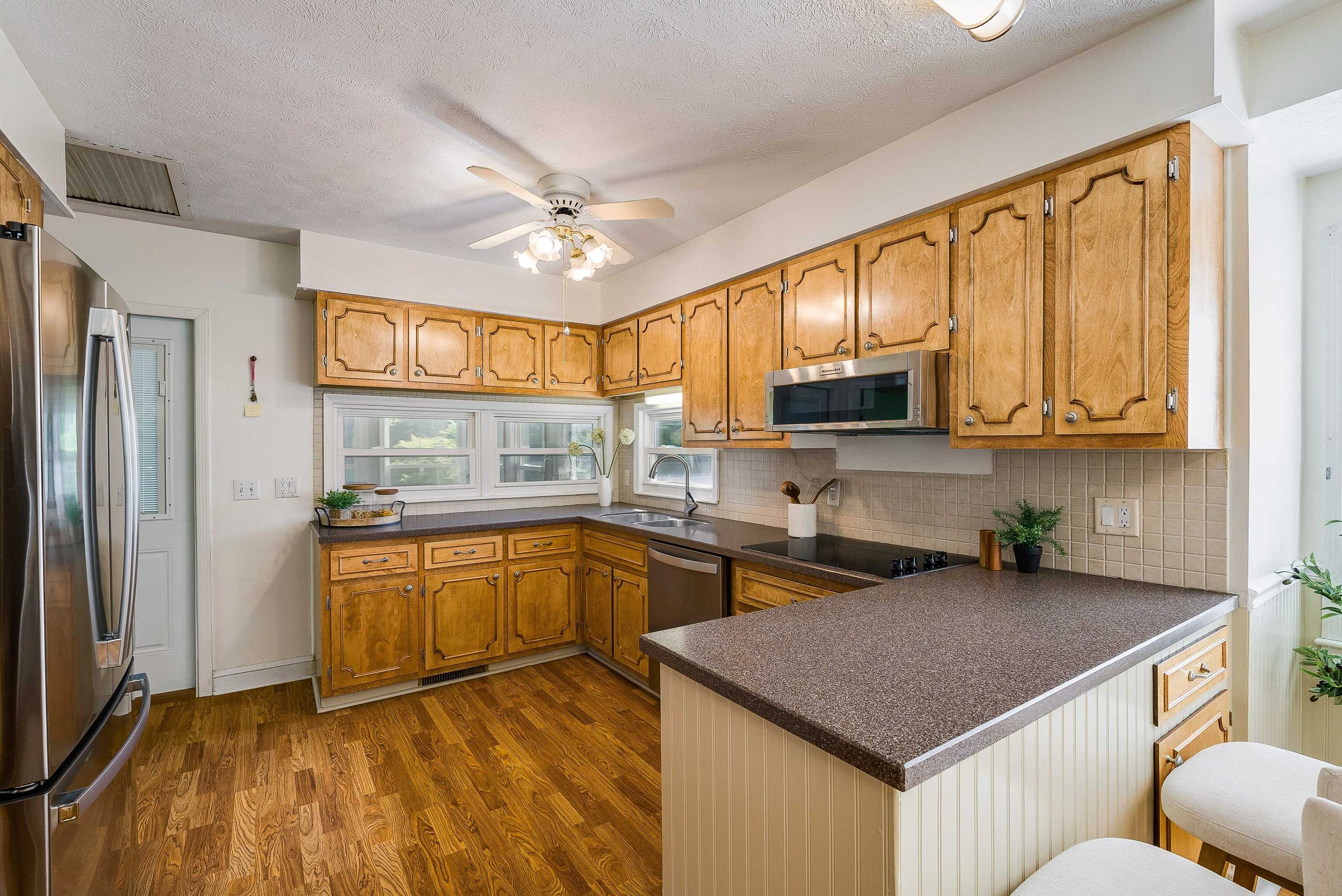 108 Overlook Road Staunton, VA 24401 - Photo 8 of 49 Gallery Image 8