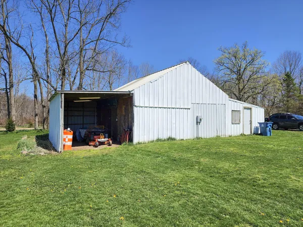 $399,000 | 265 West Pearl Road, Coldwater, MI 49036