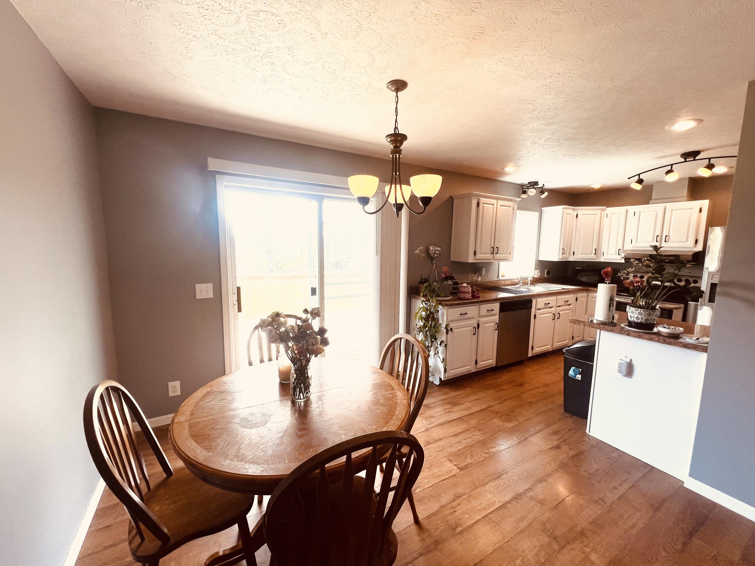 265 West Pearl Road Coldwater, MI 49036 - Photo 4 of 43 IMG_6235