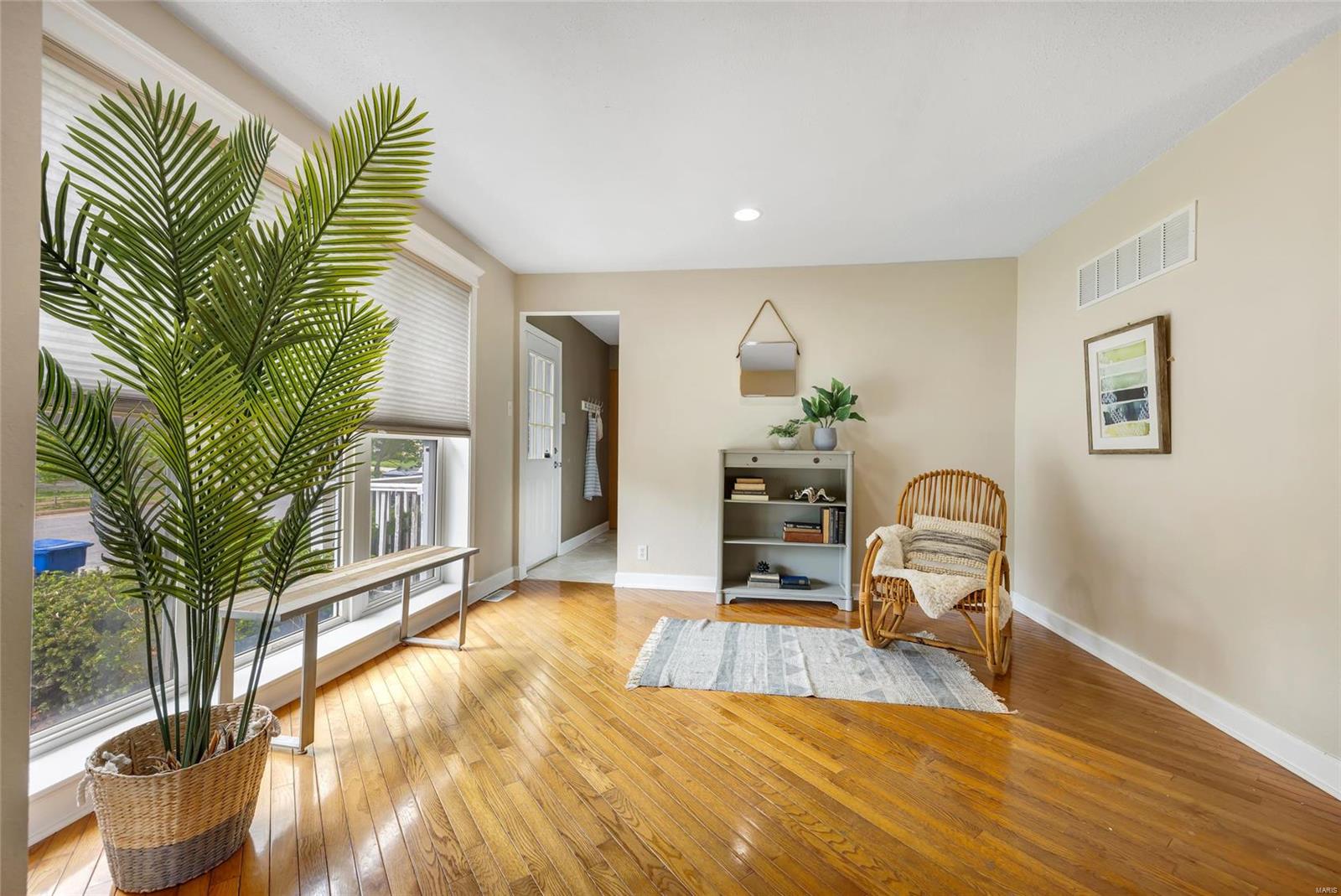 1053 North Hanley Road St. Louis, MO 63130 - Photo 1 of 42